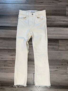 ZARA White Women’s Straight-Leg Jeans - Clean Everyday Style